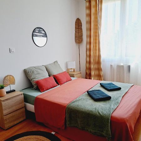 Appartement Bora Bora Нарбон Екстериор снимка